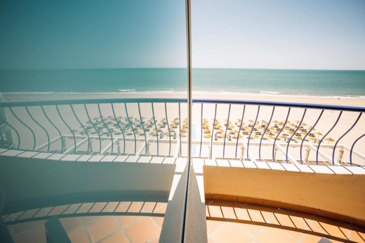 Double or Twin Room with Front Sea View,1014047092:JPEG